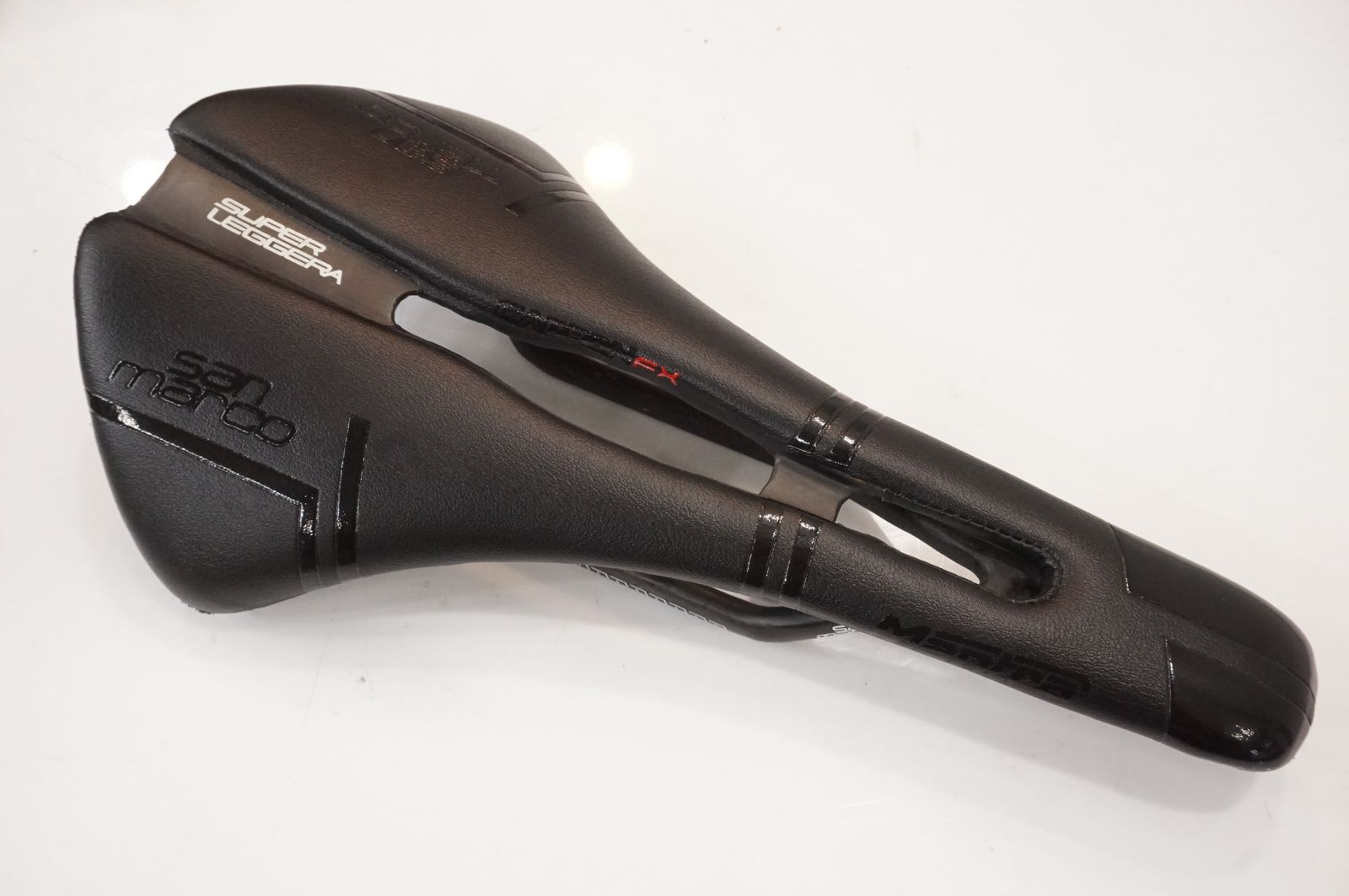 SELLE SAN MARCO 「セラ サン マルコ」 MANTRA CARBON FX サドル