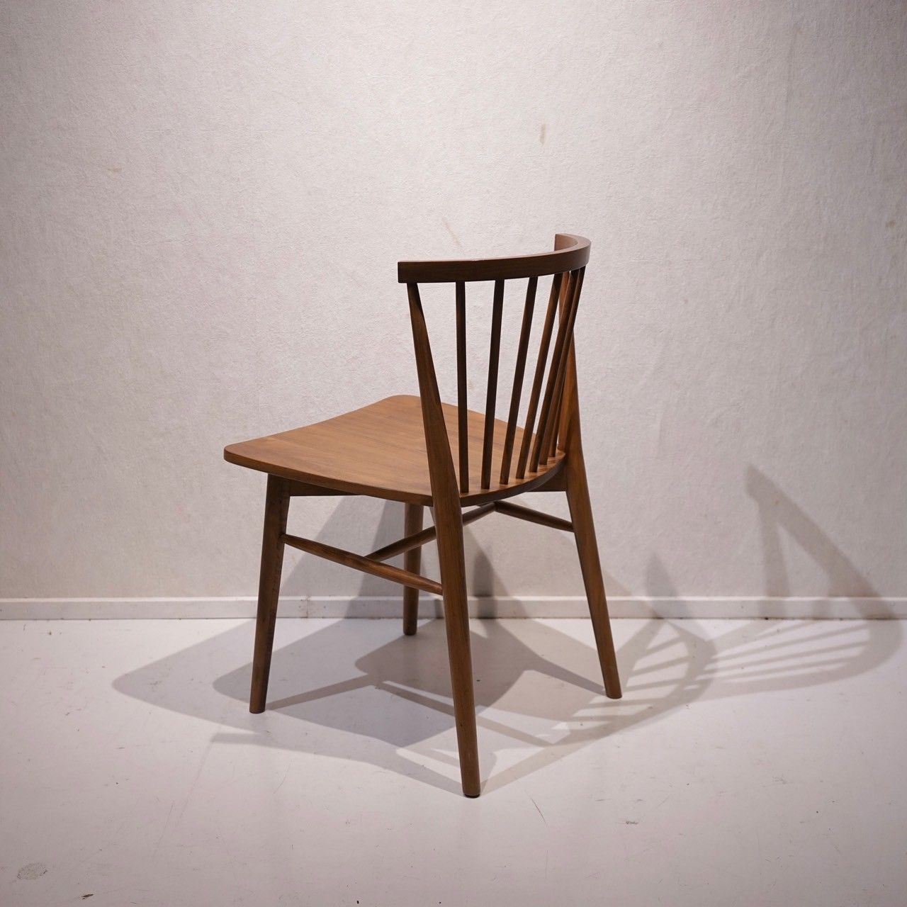 デンマーク モーダエンカーサ スケッチのレクイン チェア モーダ・エン・カーサ リクイン チェア / REQUIN chair