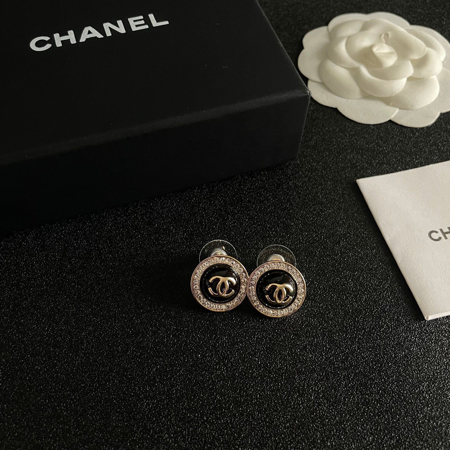 【ヴインテージクラシックな印象に♪】CHANEL ピアス 今日特価】CHANEL ヴィンテージ ピアス クラシックエレガンス
