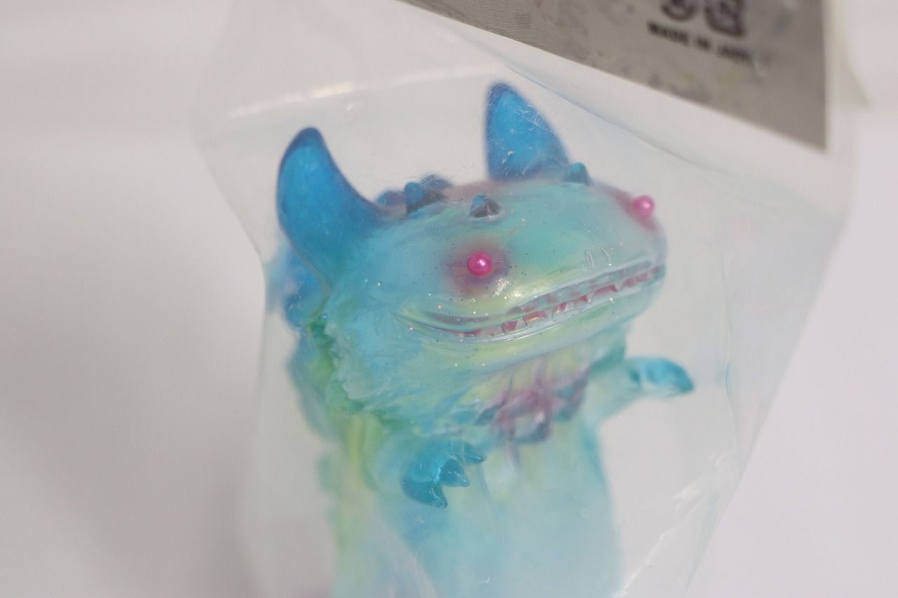 ナカザワショーコ さん  山椒魚怪獣  バイロン&ランジロン 山椒魚怪獣「バイロン」が今度はジャンボサイズのソフビモデルに