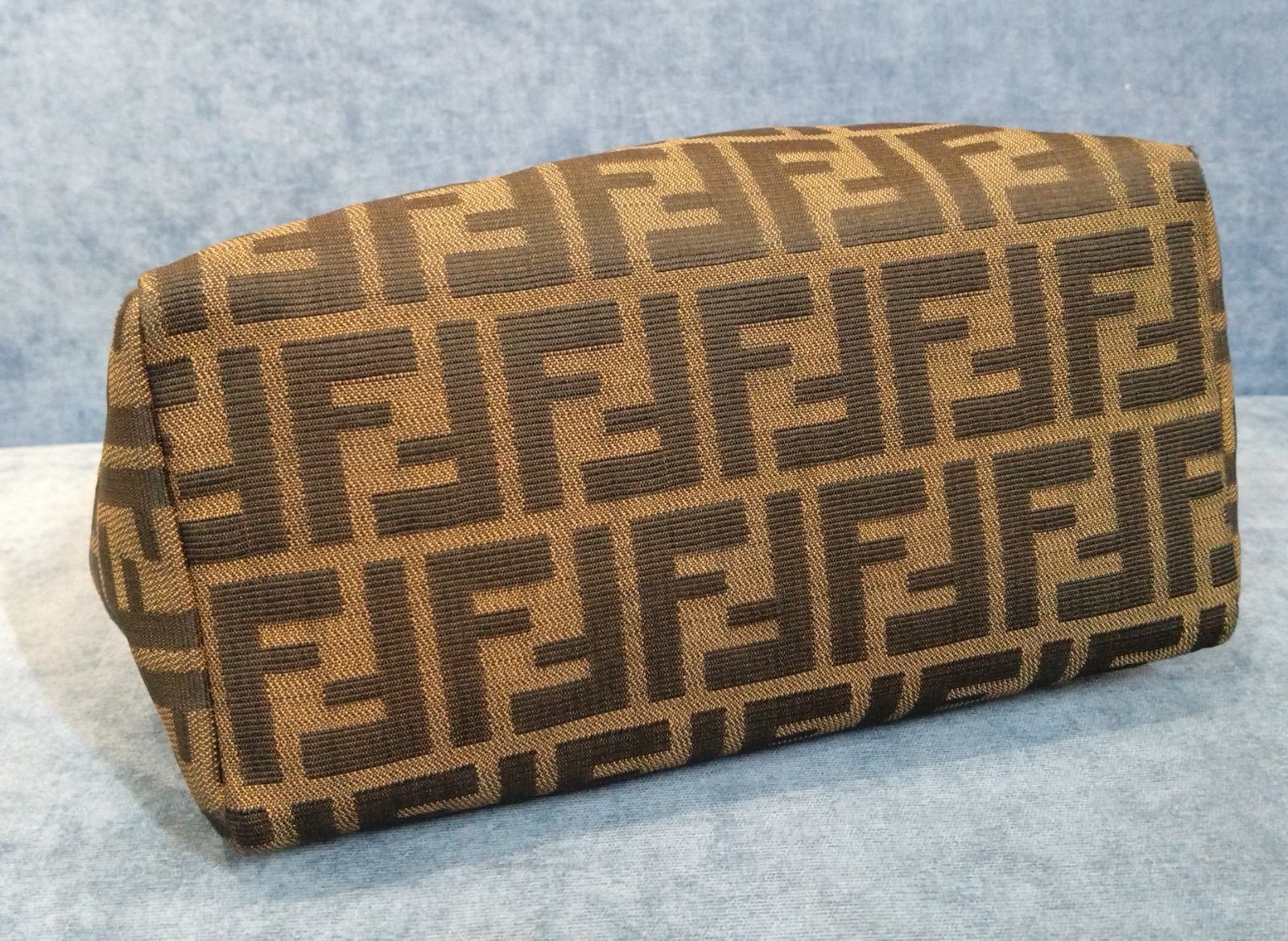 【美品】FENDI　ズッカ　マンマバケット　ボックス　ハンドバッグ ☆NA04091 FENDI フェンディ ハンドバッグ マンマバケット