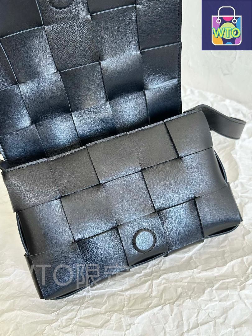 BOTTEGA VENETA カセットバッグ ショルダーバッグ - メルカリ