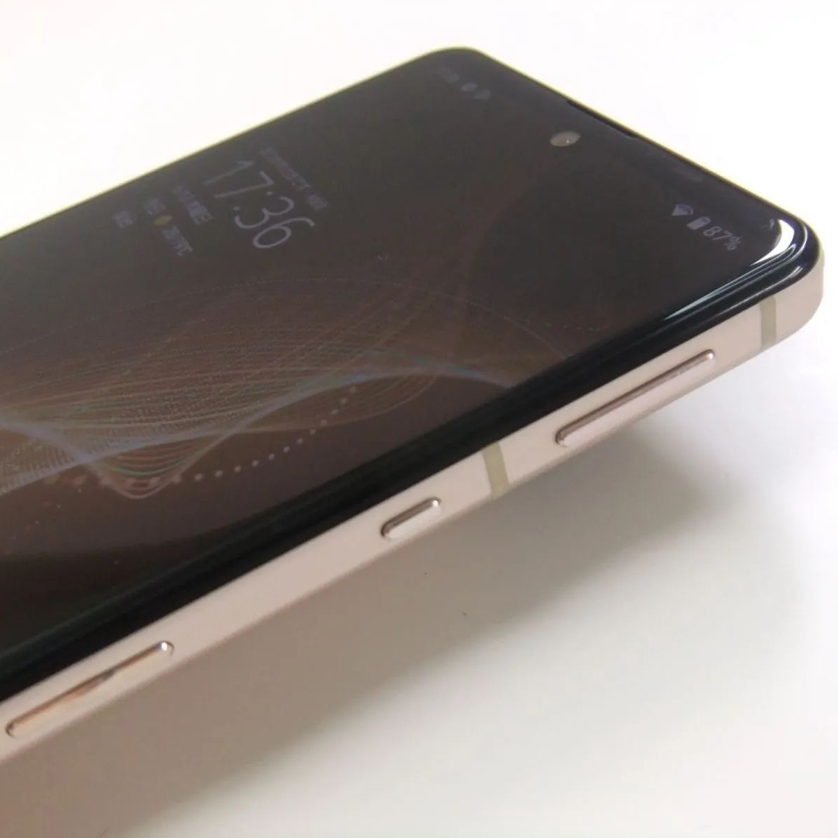 中古】 AQUOS sense5G SHG03 ライトカッパー au SIMロック解除済