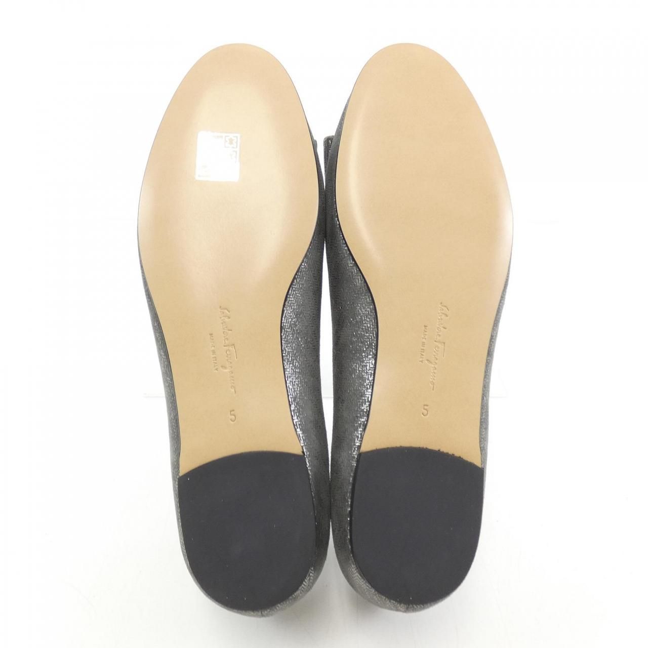 フェラガモ　ドライビングシューズ　スリッポン フェラガモ ドライビングシューズ スリッポン 【公式通販】