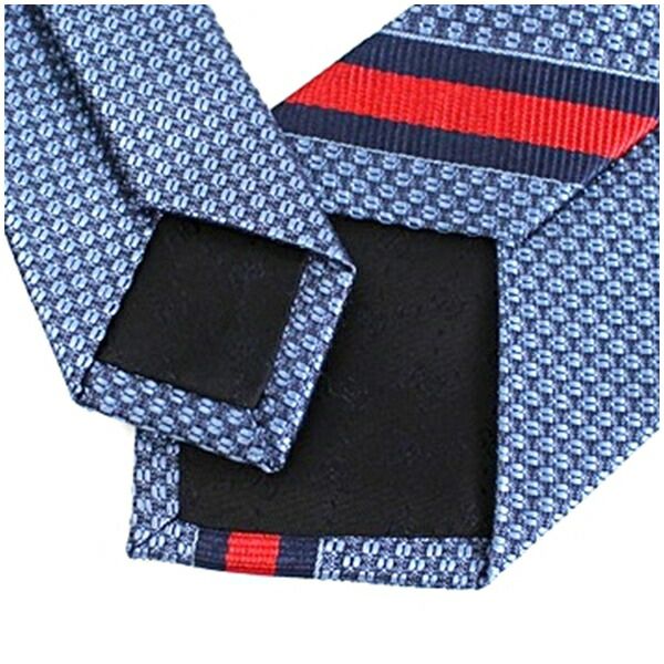 ほぼ未使用✨　GUCCI グッチ シルク　Bee ネクタイ シェリーライン ほぼ未使用✨ GUCCI グッチ シルク Bee ネクタイ シェリーライン ほぼ