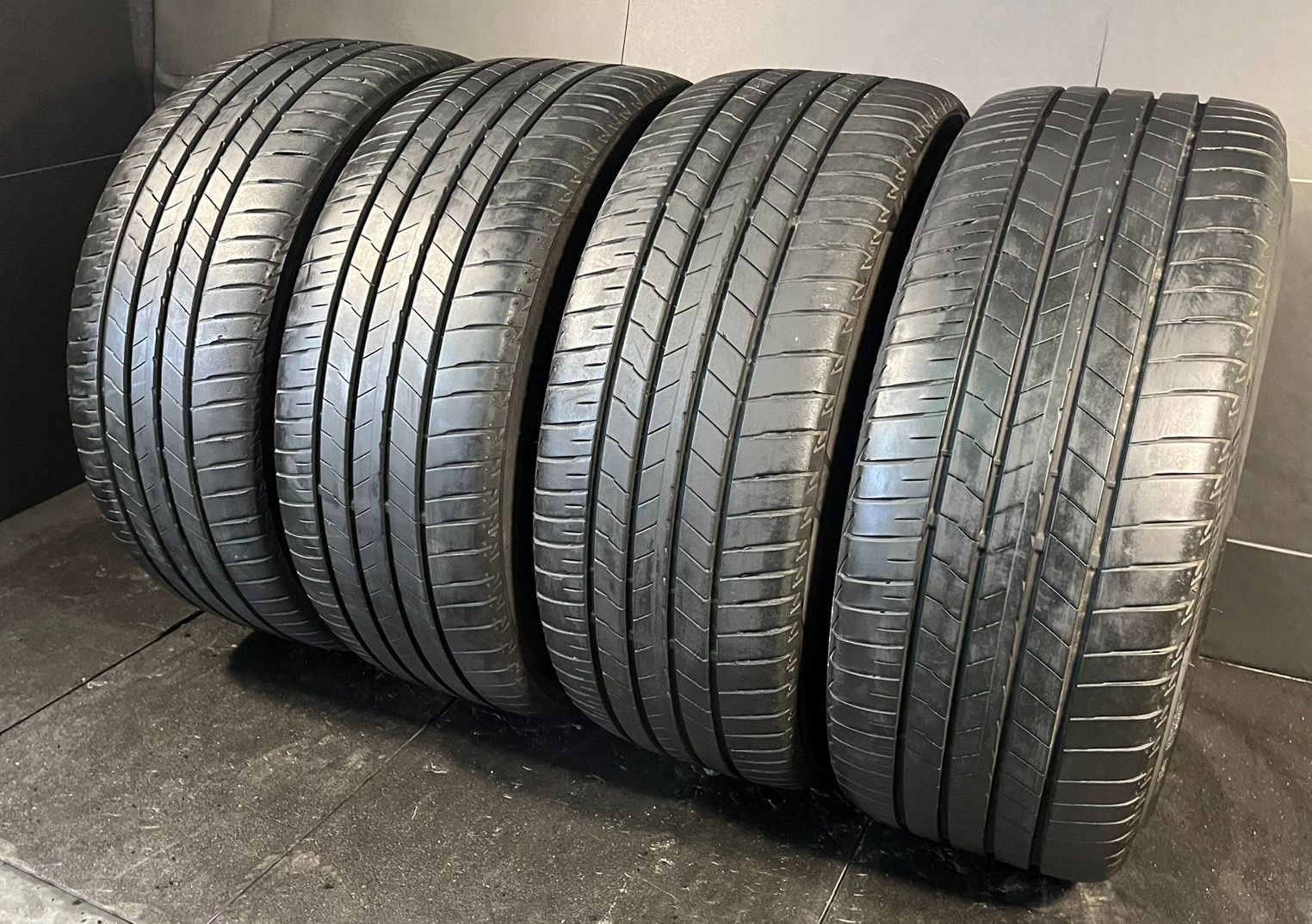 2018年製 BRIDGESTONE ブリヂストン REGNO レグノ GRV2 GRVⅡ 215/65R16 215/65-16 新品 4本セット 25281(A-1) 2018年製 185⁄65R15 BRIDGESTONE REGNO GR-XI ブリヂストン