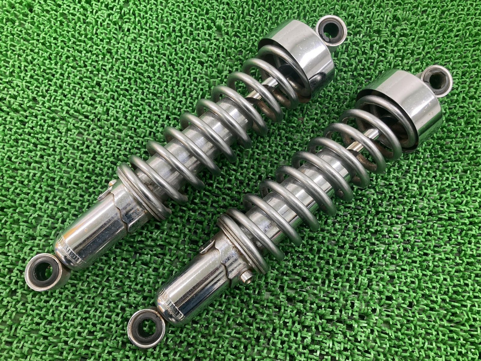 SR400 リアサスペンション ヤマハ 純正 中古 バイク 部品 1JR RH01J ピッチ320 リアショック 曲がり無し 品薄 車検 Genuine
