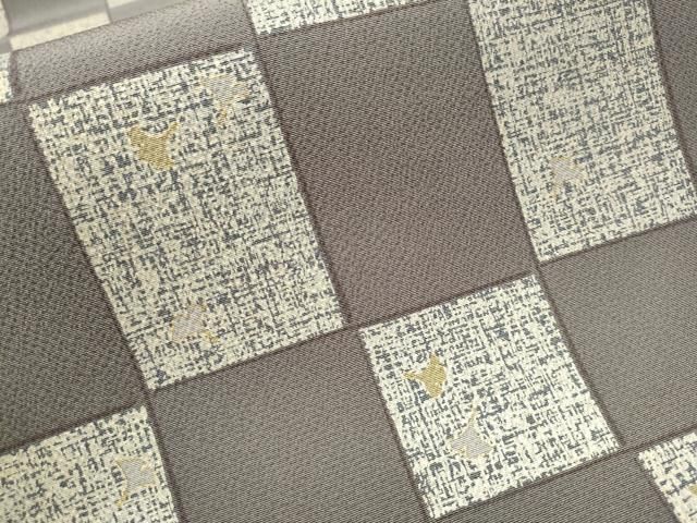 平和屋着物●全通柄袋帯 変わり市松舞葉文
