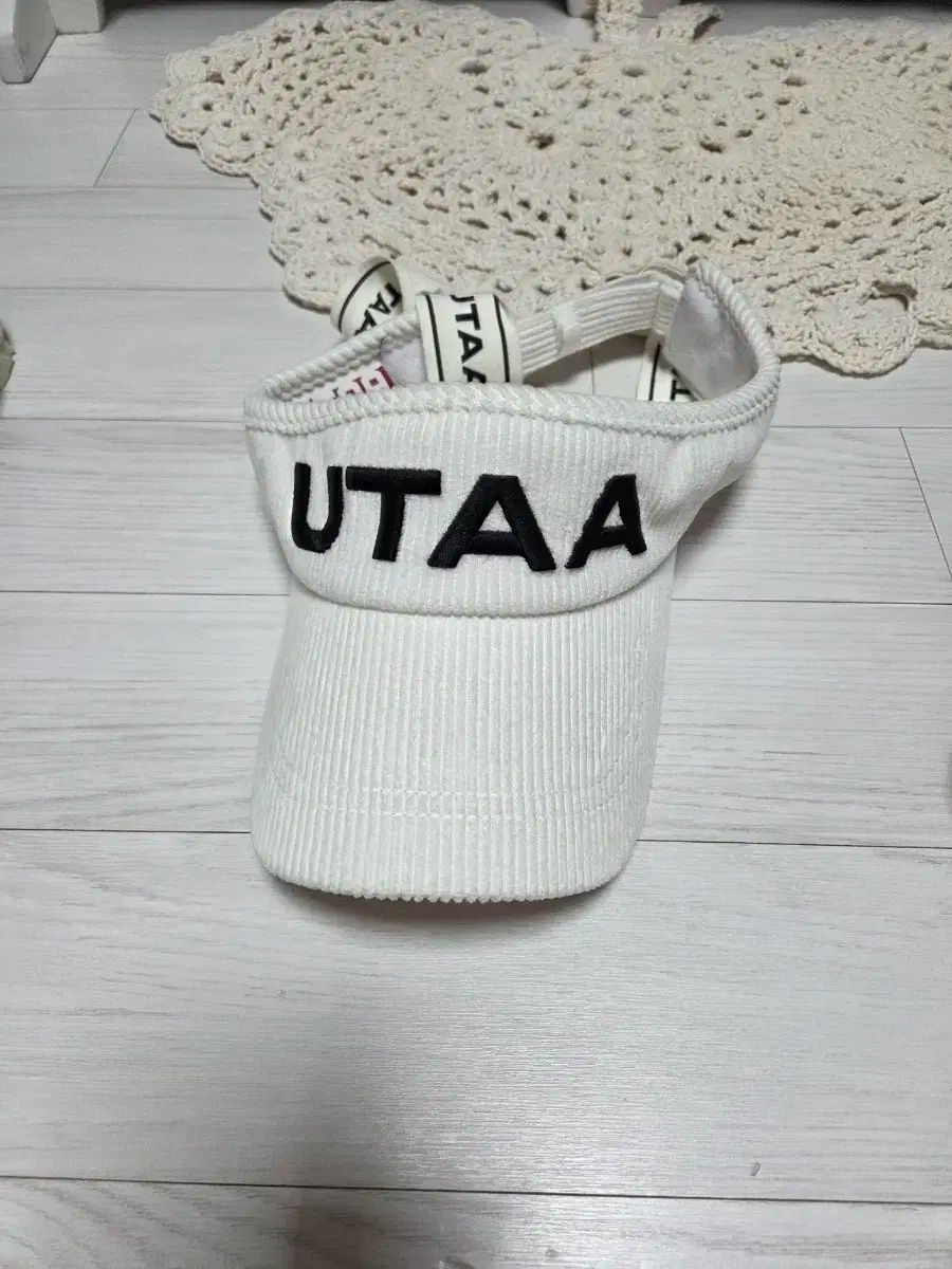 UTAA ユタ州 ゴルフ コーデュロイ サンキャップ ホワイト