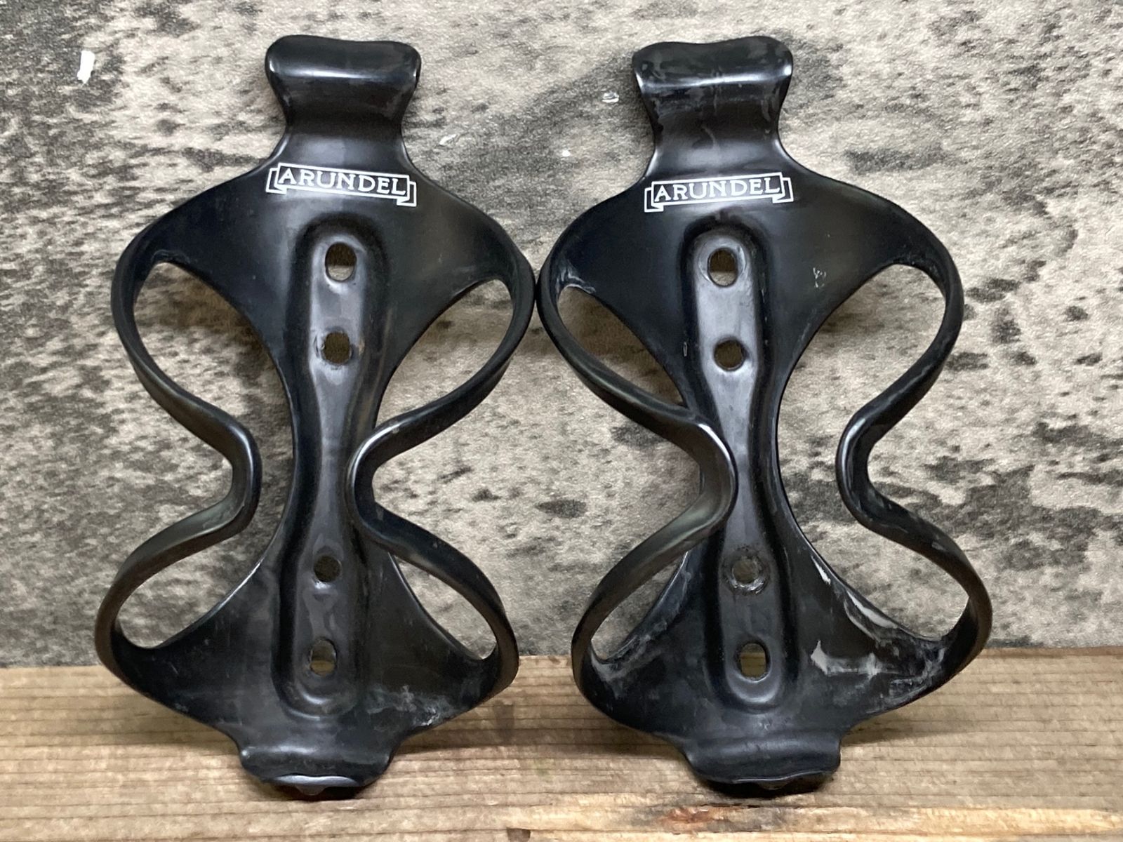 JK786 アランデル ARUNDEL カーボンボトルケージ ペア