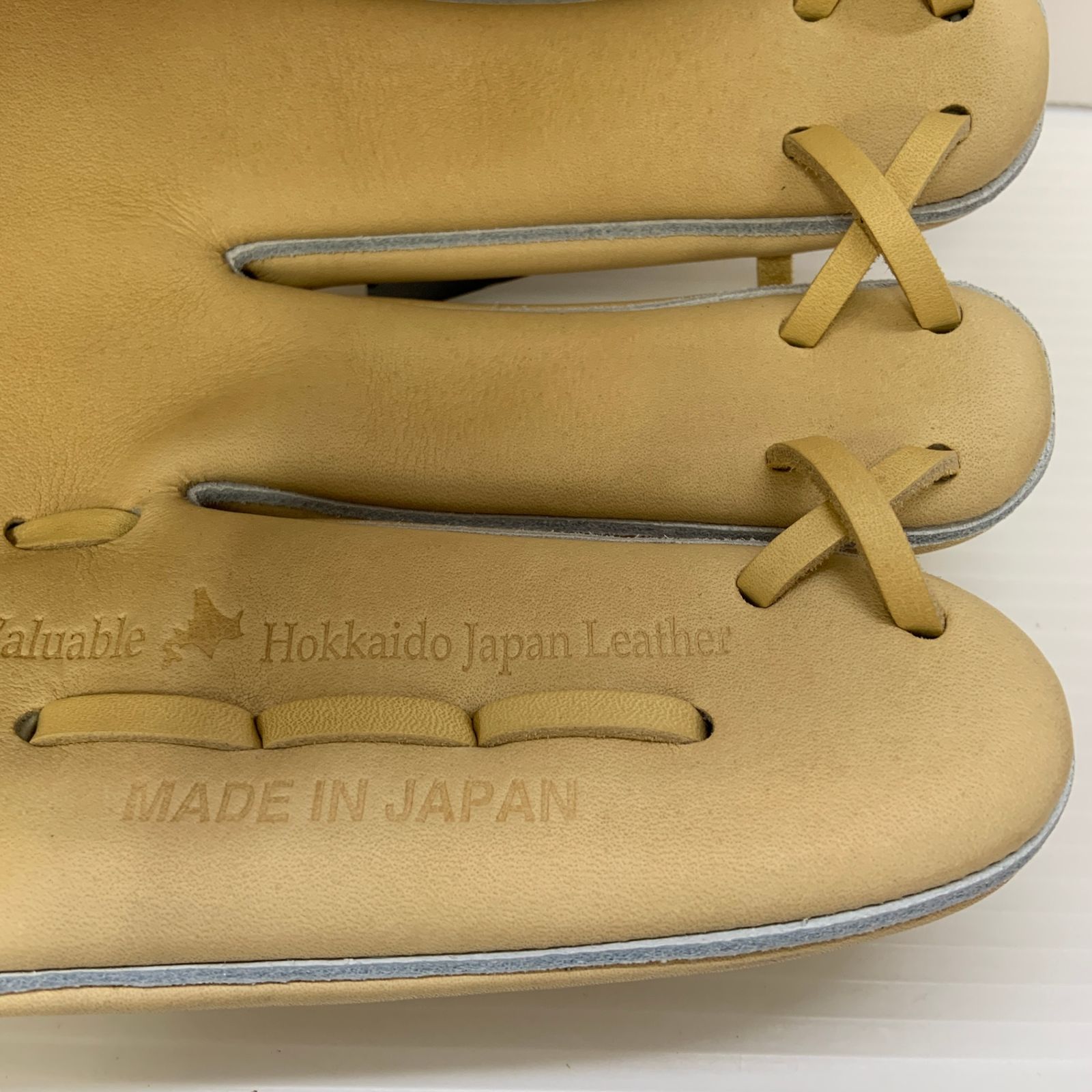 グローブ ピッチャー