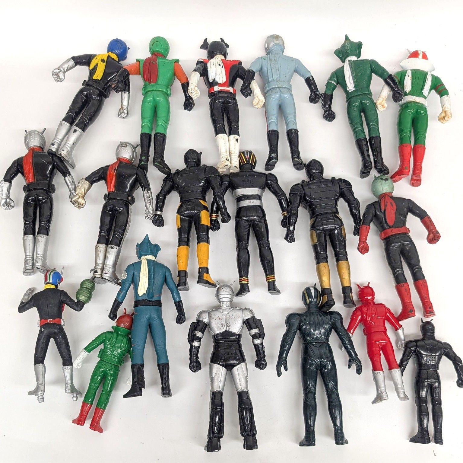81体セット　仮面ライダー等　フィギュア　まとめ売り　大量　　ソフビ等 仮面ライダー フィギュア ソフビ 当時物 セット 大量 19体セット