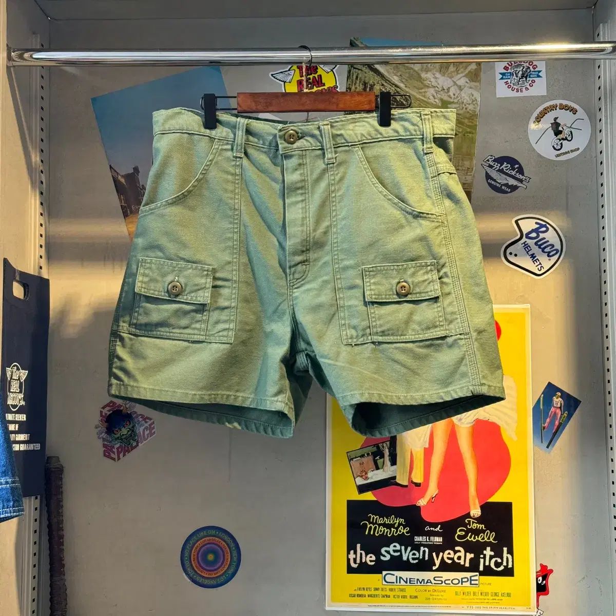 【雷市場（ポンジャン）商品韓国直送】burton ミリタリー ショートパンツ パンツ