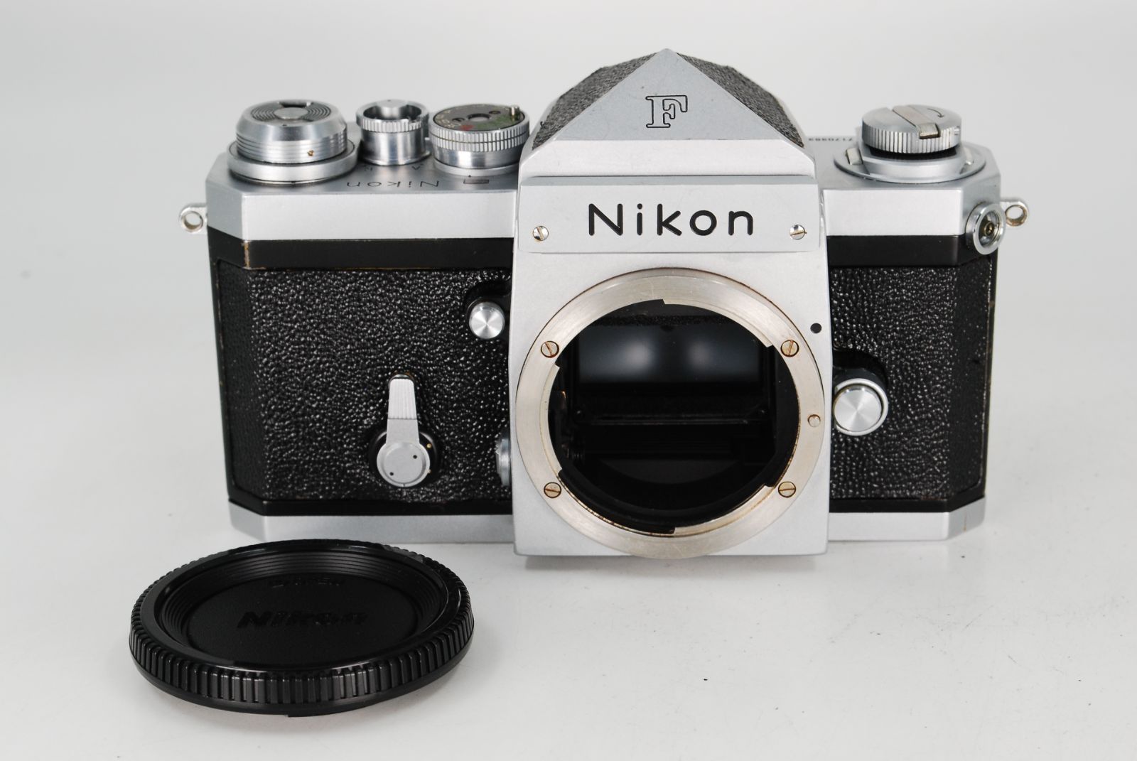 完動品 30日間動作保証付 アイレベルファインダー NIKON F 710万台 後期型 フィルム一眼レフカメラ