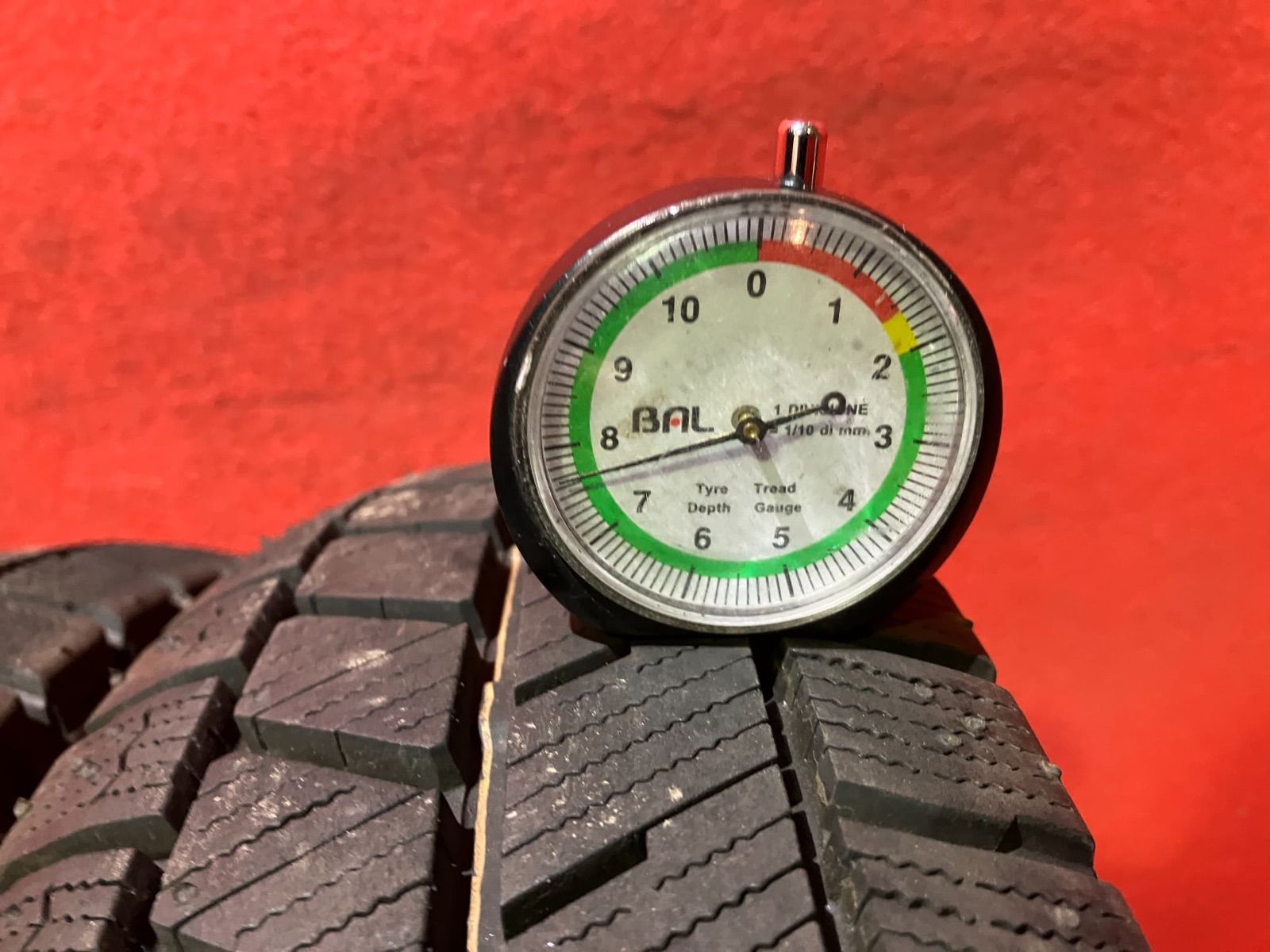 スタッドレスタイヤ 145|80R13 BRIDGESTONE VRX3 4本SET