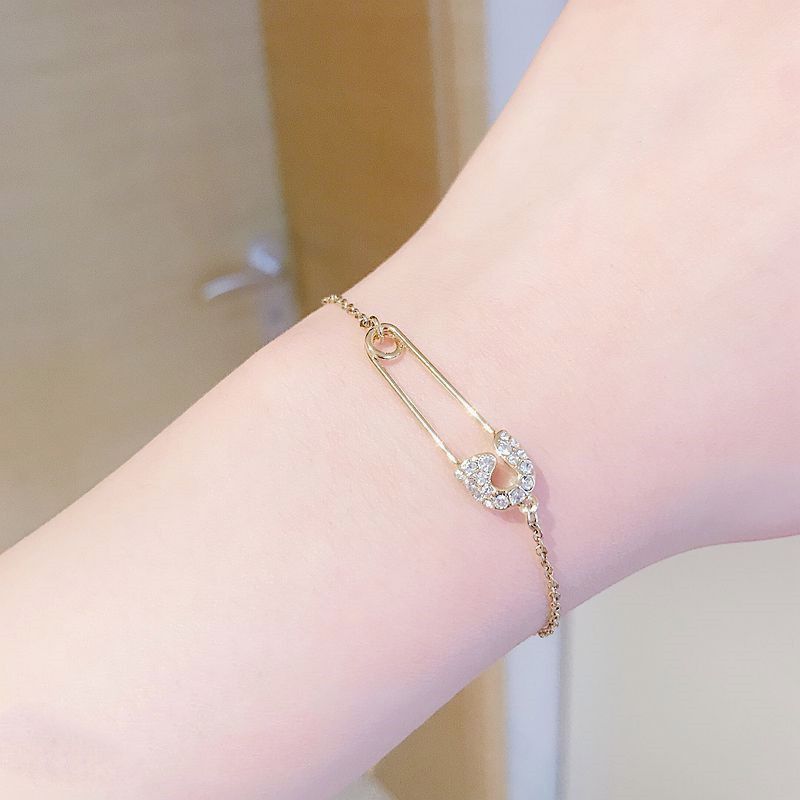 Swarovski スワロフスキーブレスレット インフィニティとハート