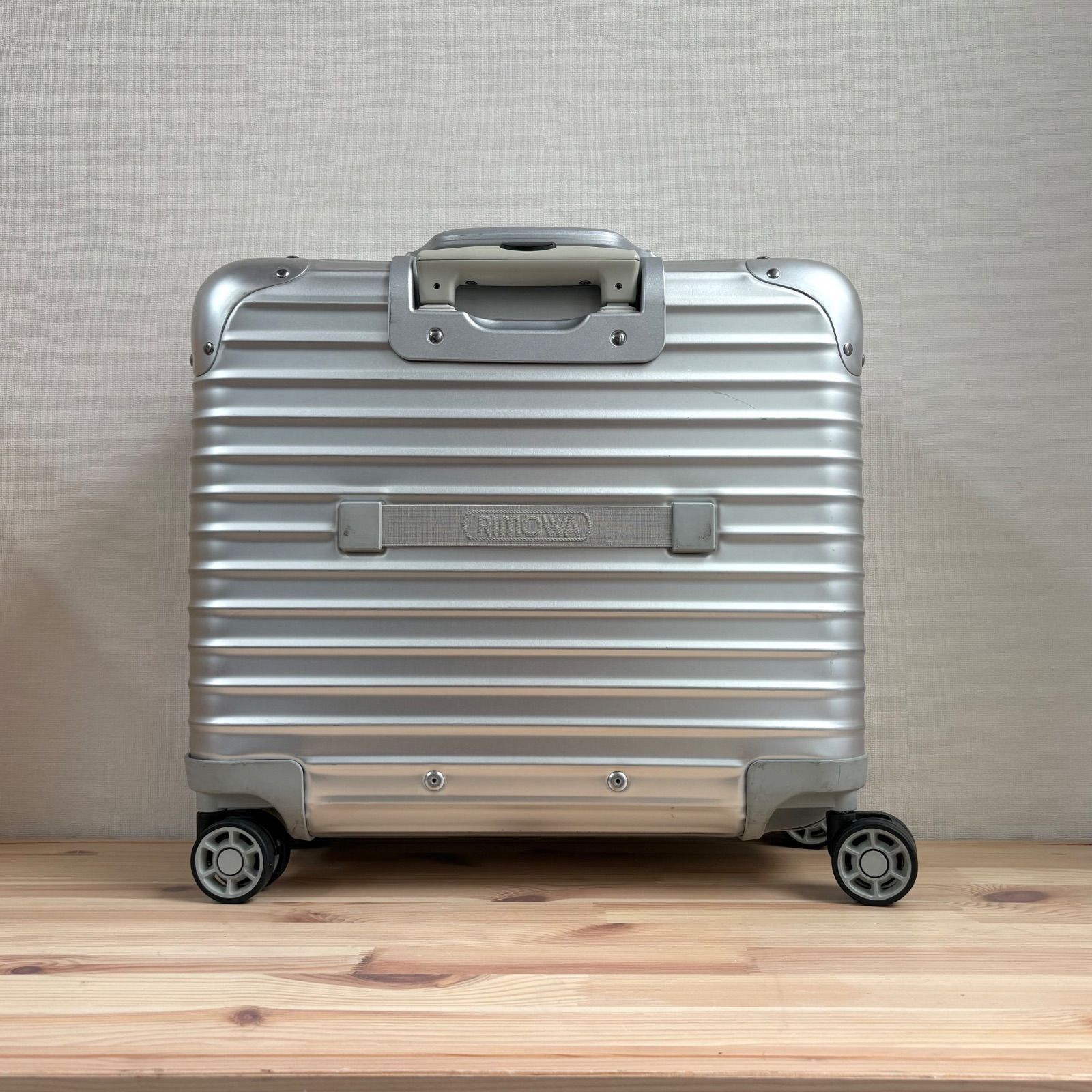 美品 RIMOWA TOPAS BUSINESS TROLLEY 28L リモワ トパーズ ビジネス