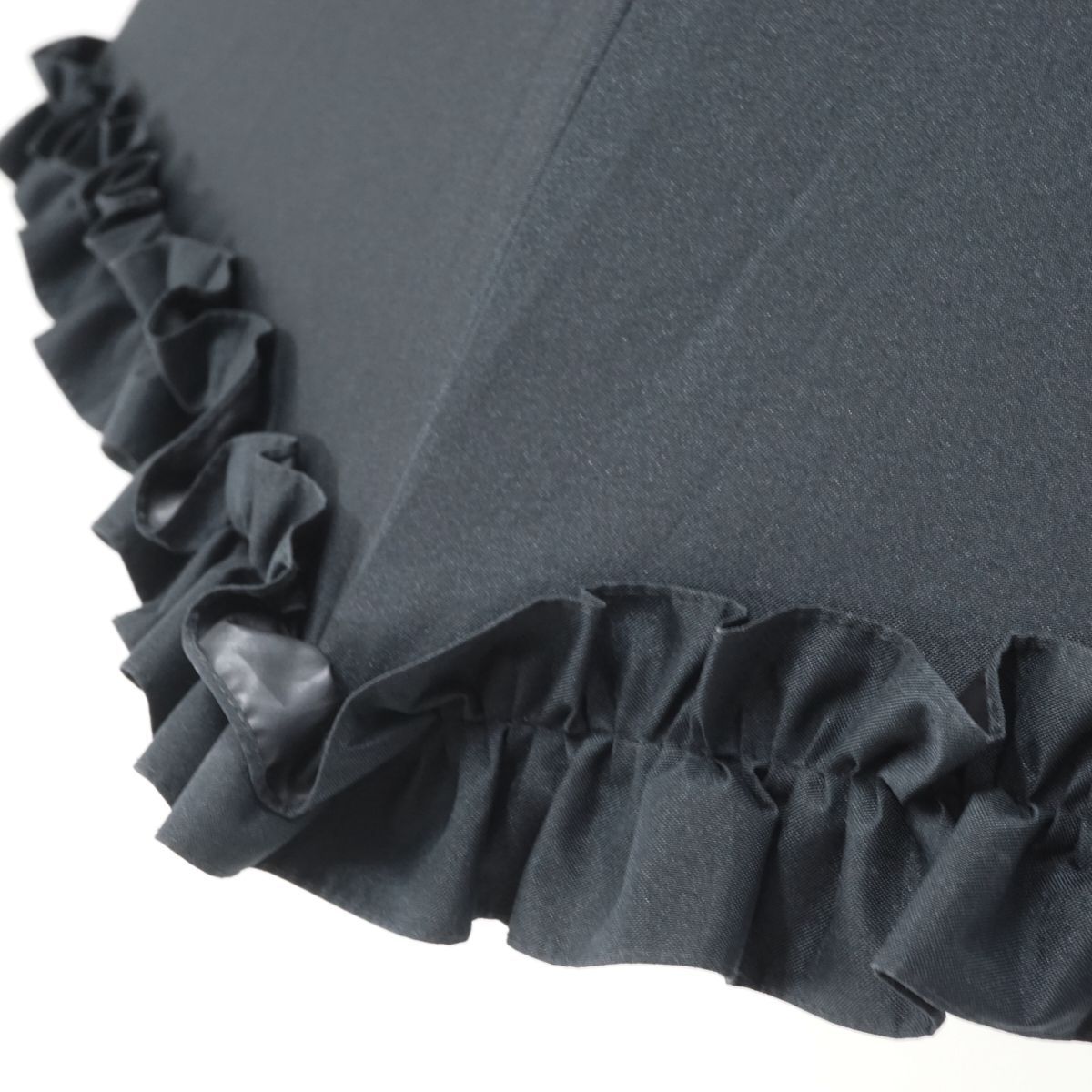 サンバリア100 完全遮光日傘 USED美品 フリル ブラック Mサイズ 遮熱 UV カーボンフレーム 55cm KR S9793