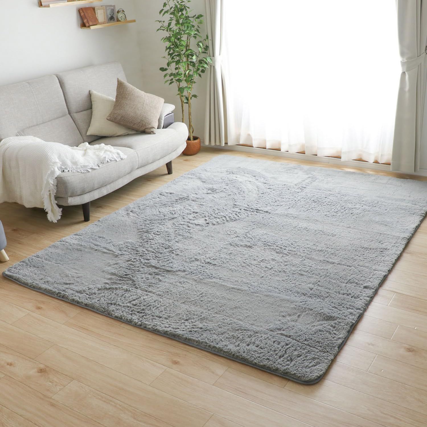 フリーリー シャギーラグ ラグ カーペット 200×200cm 約2畳 防ダニ 抗菌 防臭 厚手 滑り止め付 ホットカーペット対応 絨毯 無地 ライトグレー