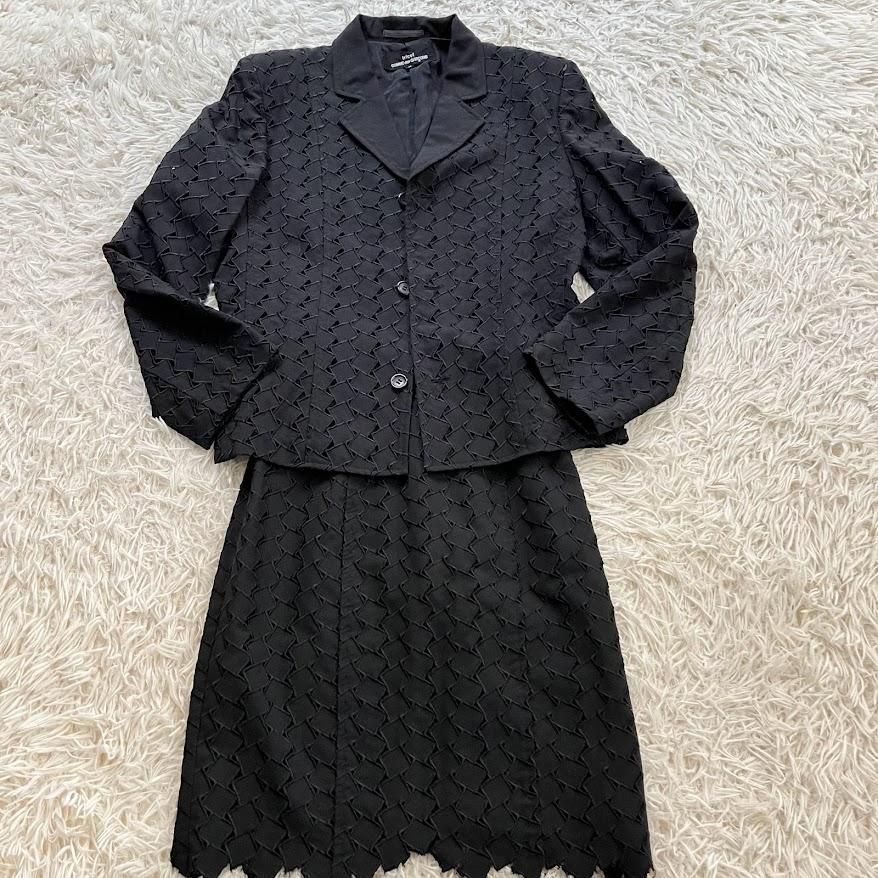 美品 tricot COMME des GARCONS トリココムデギャルソン セットアップ ブラック スカートスーツ M 入学式 卒業式 式典  セレモニー スーツ レース切替 カットオフ レース シースルー テーラードジャケット ウール ブラック M - メルカリ