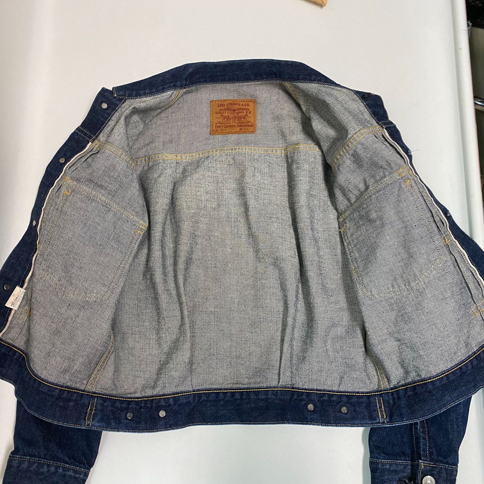 浜館75-2030】 【店舗併売品】 Levi