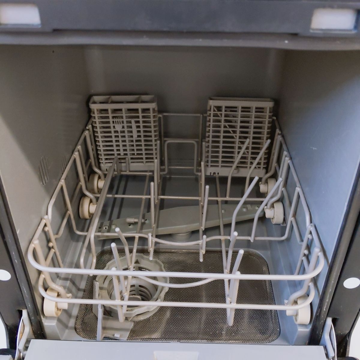 コンパクト食洗機