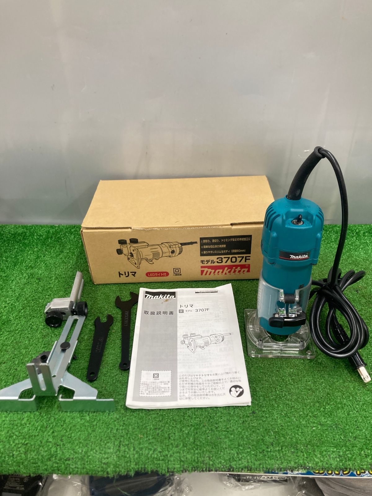 中古品】【0922】☆makita マキタ トリマ 6mm 3707F ITF2UTZSPETC - メルカリ