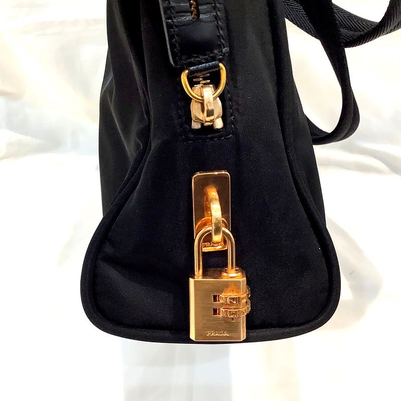プラダ（PRADA）ナイロンハンドバッグ ハンドバッグ ワンショルダー 