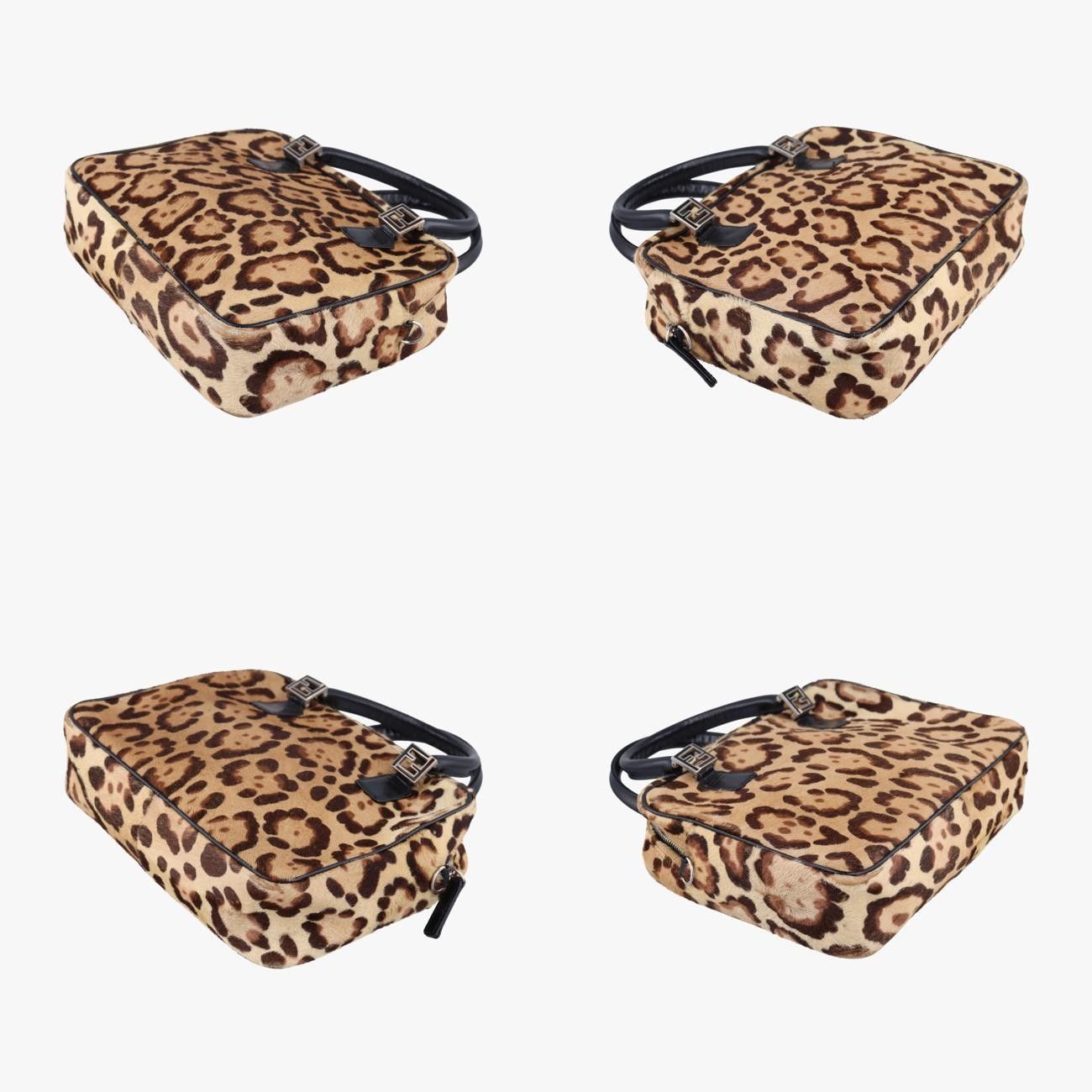 フェンディFendiレオパード