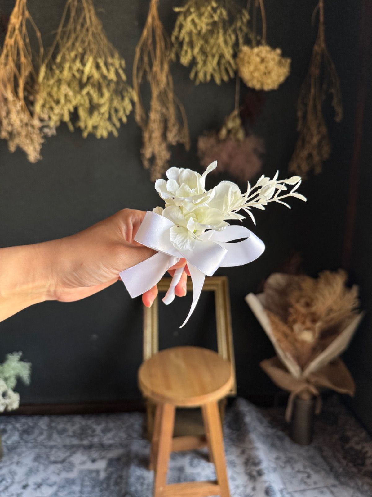 ホワイトクラッチブーケ