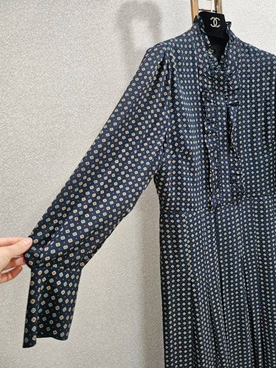 Dutti マッシモドゥッティ