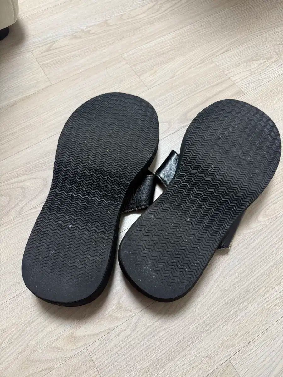 クール ／ ローカット フラットフォーム フリップフロップ サンダル 280