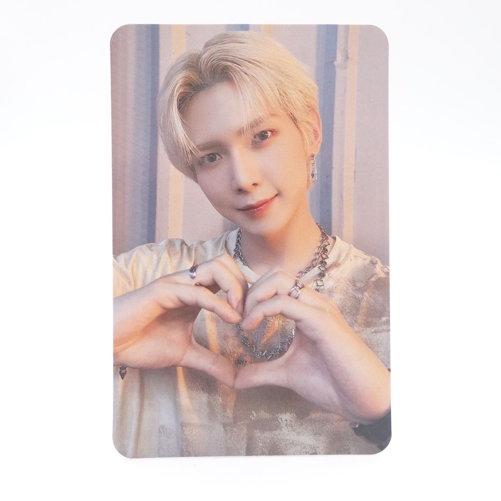 ATEEZ Movement Wonderwall トレカ ヨサン ATEEZ MOVEMENT wonderwall ヨサン トレカ フォト カード