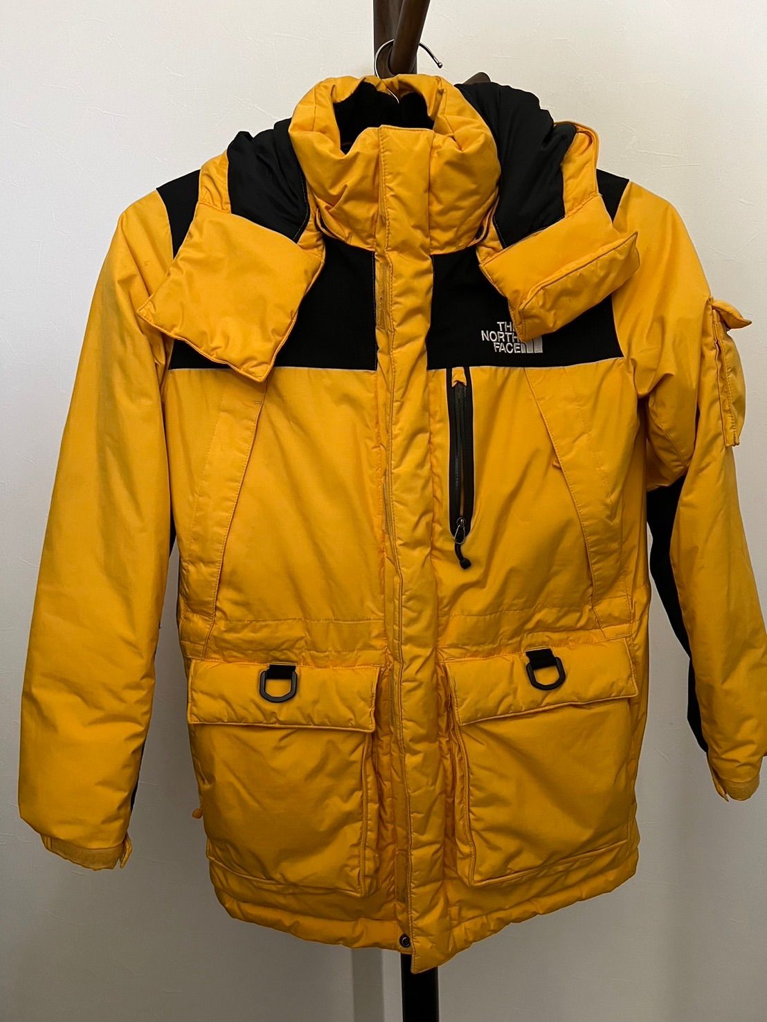 美品THE NORTH FACE フード付きジャケット 140 ノースフェイス THE NORTH FACE キッズ140 フード付ダウンジャケット