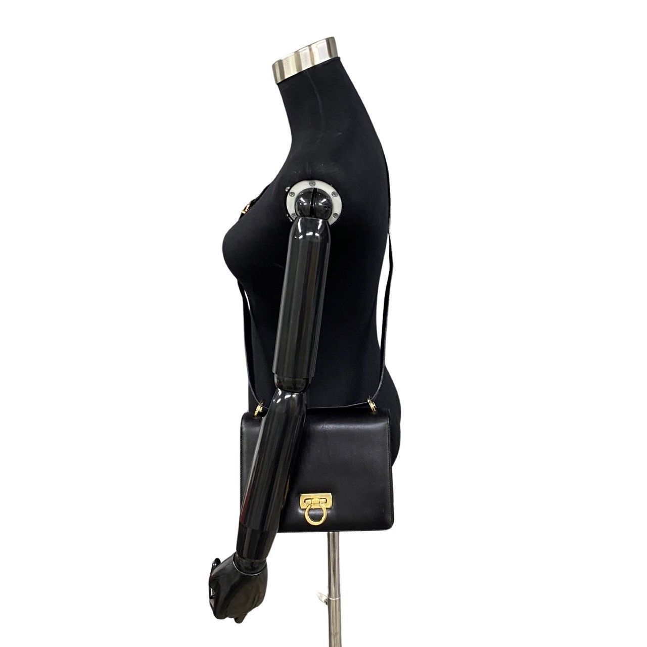 極 美品 Salvatore Ferragamo サルヴァトーレフェラガモ 極 美品 Salvatore Ferragamo サルヴァトーレフェラガモ