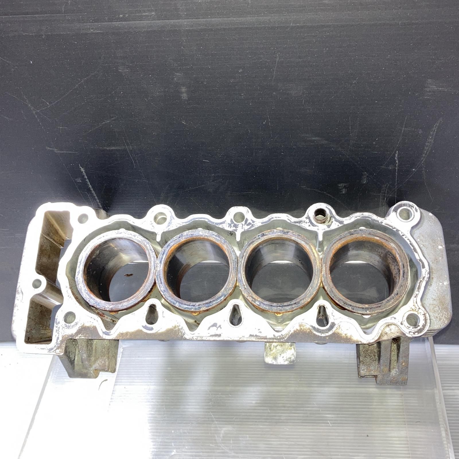 バイク KAWASAKI バリオス250 ZR250A シリンダー 純正 (C-24-1023-63-30)