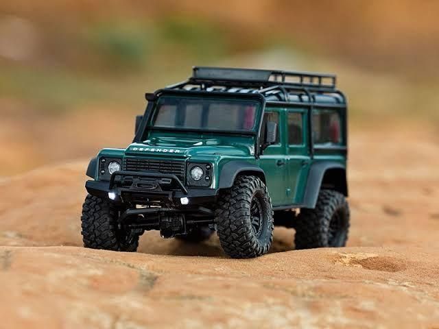 TRAXXAS TRX-4M Defender 各色取り扱い - NORTHWOLF - メルカリ