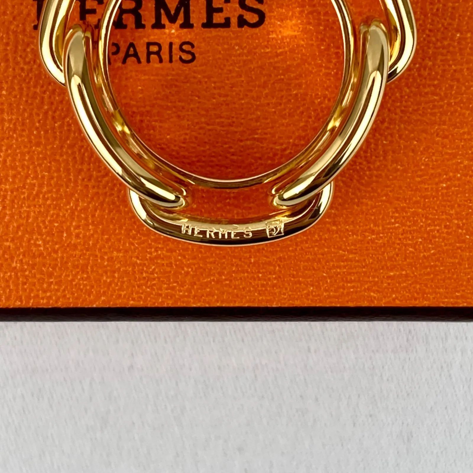 HERMES エルメス ルカデ シェーヌダンクル ゴールド スカーフリング 箱付 中古】エルメス HERMES ルカデシェーヌダンクル スカーフリング