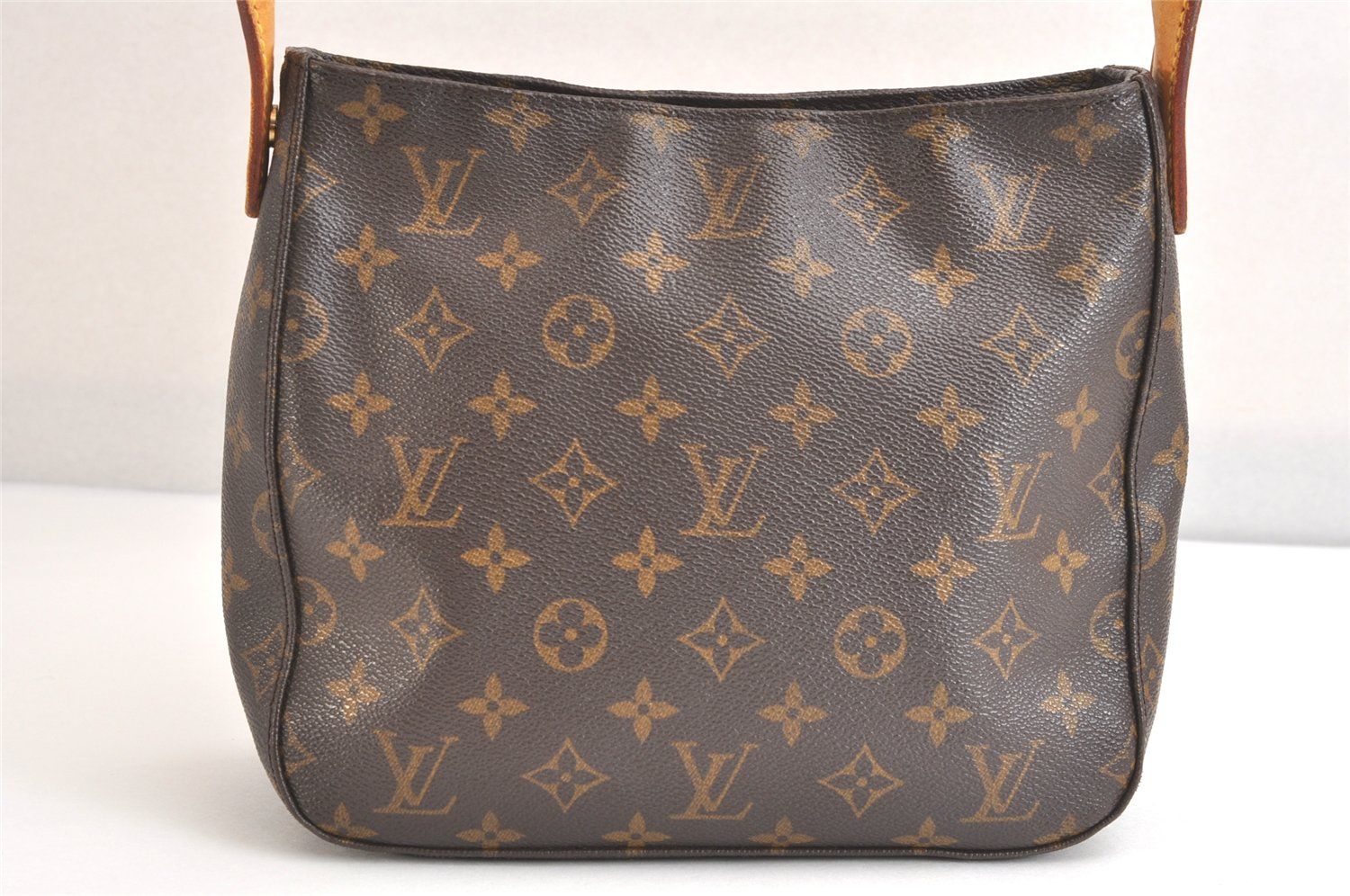 ショルダーバッグ