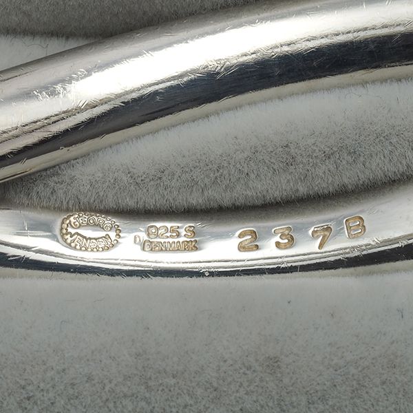 ジョージジェンセン  シルバーツイストバングルブレスレット#264B シルバーのシンプルなデザインから、ゴールドにダイヤモンドが