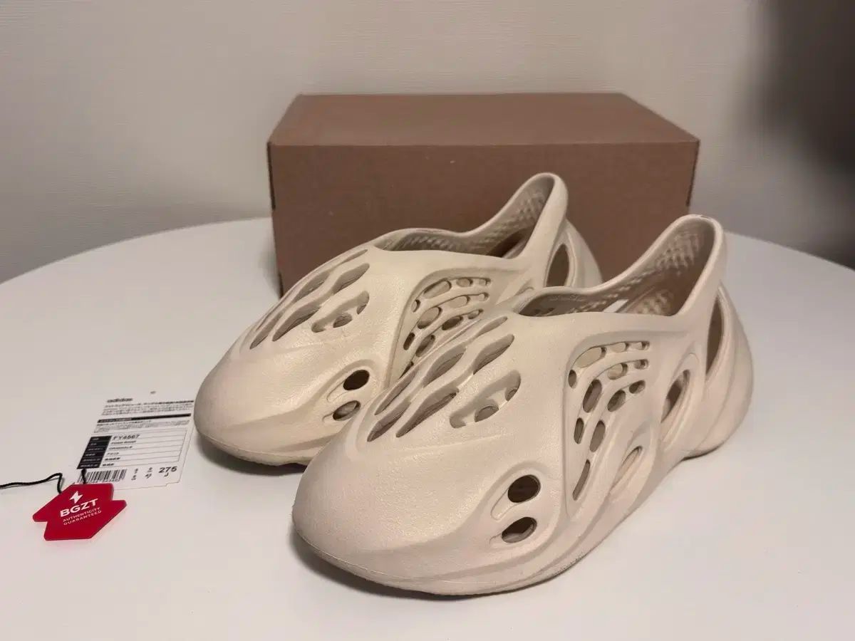 【雷市場（ポンジャン）商品韓国直送】 adidas(アディダス) イージー イージー フォームランナー サンド 275
