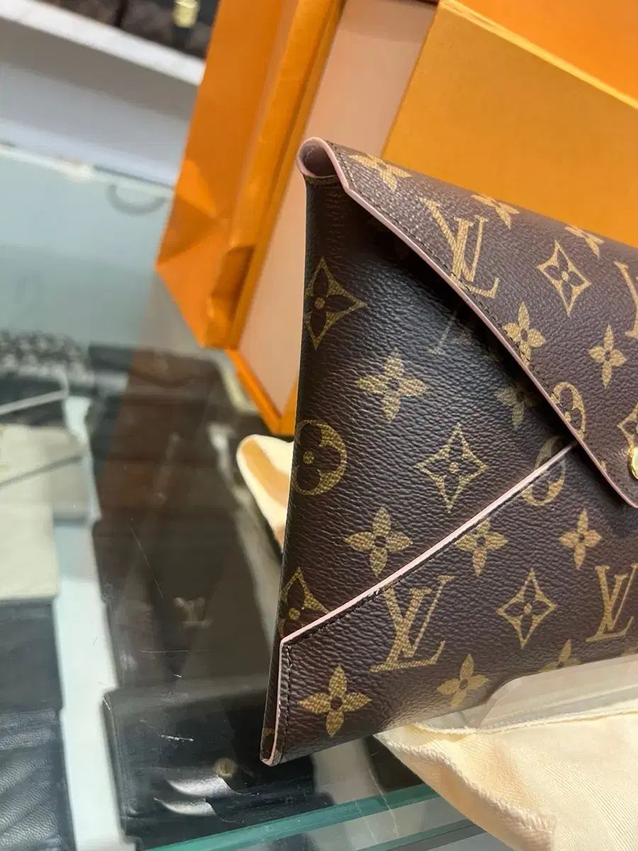 LOUIS VUITTON ポシェット　キリガミ　　クラッチ　ヴィトン 楽天市場】ルイヴィトン クラッチバッグ LV × YK ポシェット