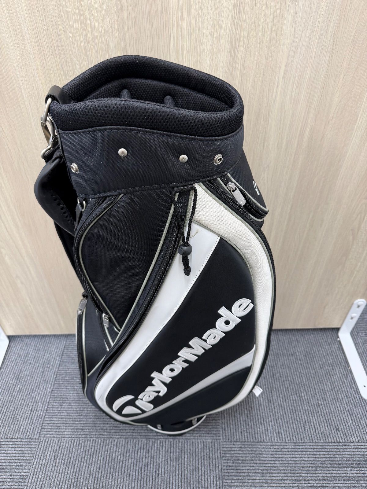 テーラーメイド キャディバッグ