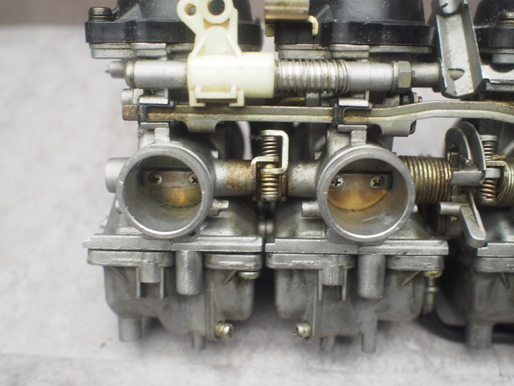 スズキ バンディット250 GJ74A 1型 純正キャブレター ３ OH前提 BRIGHTFACE_UK