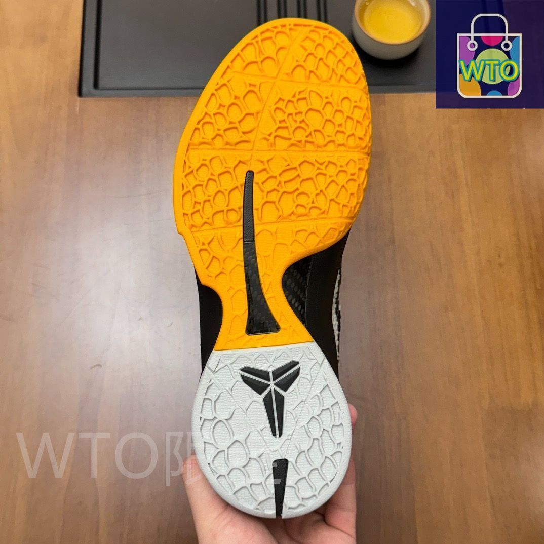 大特価???即購入??新品箱付 未使用 NIKE KOBE 8 PROTRO HALO