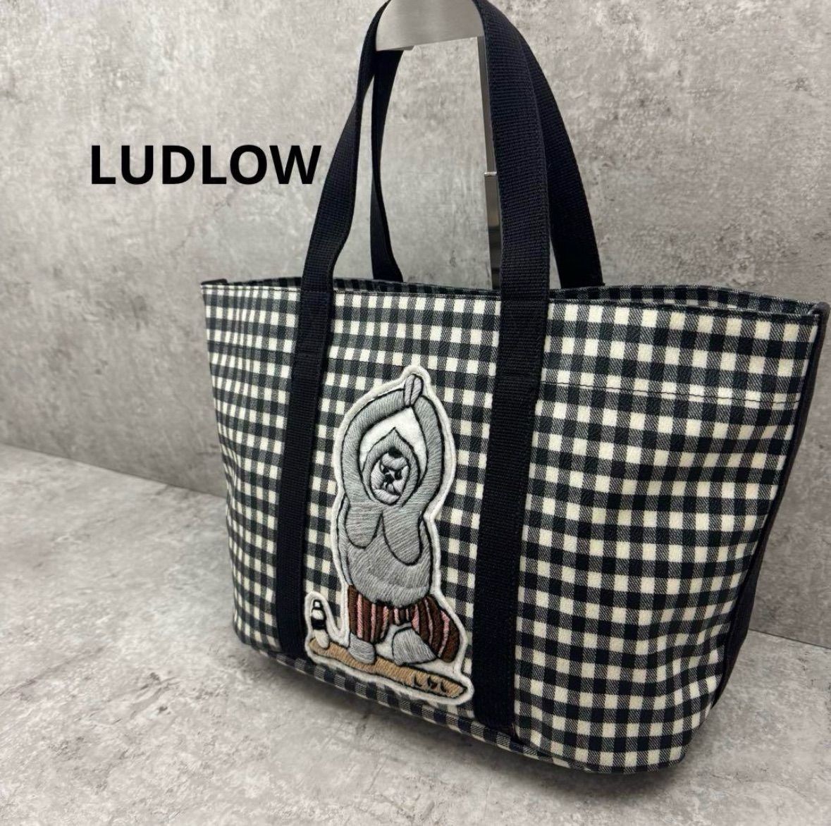 極美品　ラドロー　ludlow　コードバッグ　トートバッグ　アニマル　ゴリラ 美品】ラドロー LUDLOW トートバッグ アニマル ゴリラ PVC 参考価格