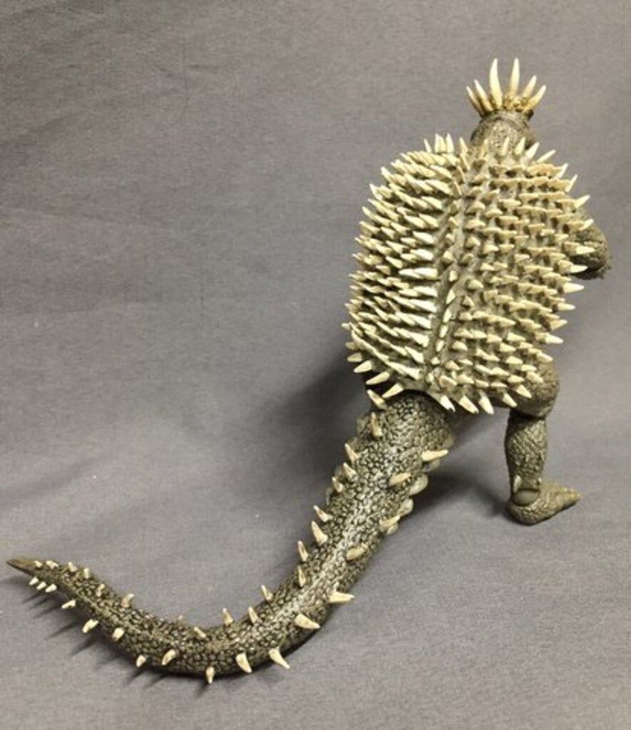 特撮リボルテック アンギラス 海洋堂 (カイヨウドウ) フィギュア 特撮