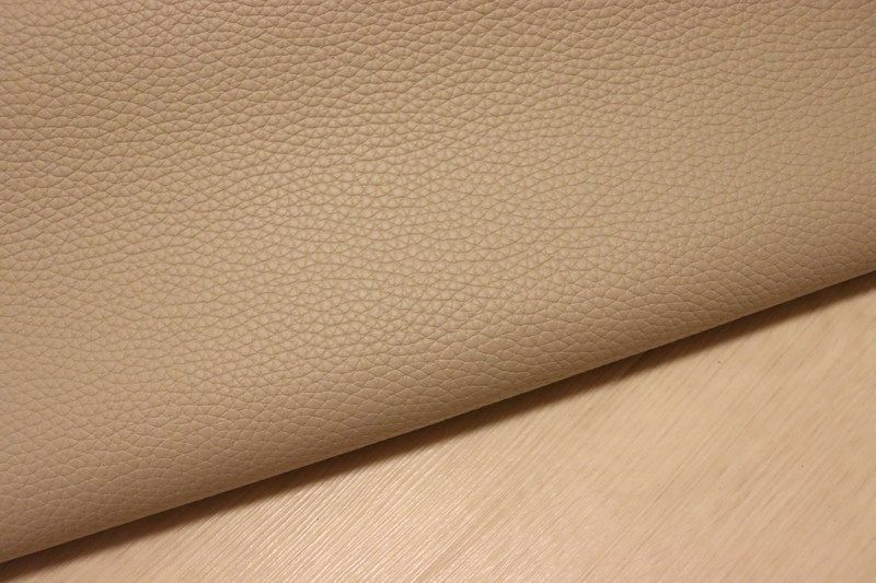 ライトグレー 212ds クロム革 牛革 イタリア レザー シュリンク加工 はぎれ 一枚革 レザークラフト 革 皮 本革 diy 生地 材料