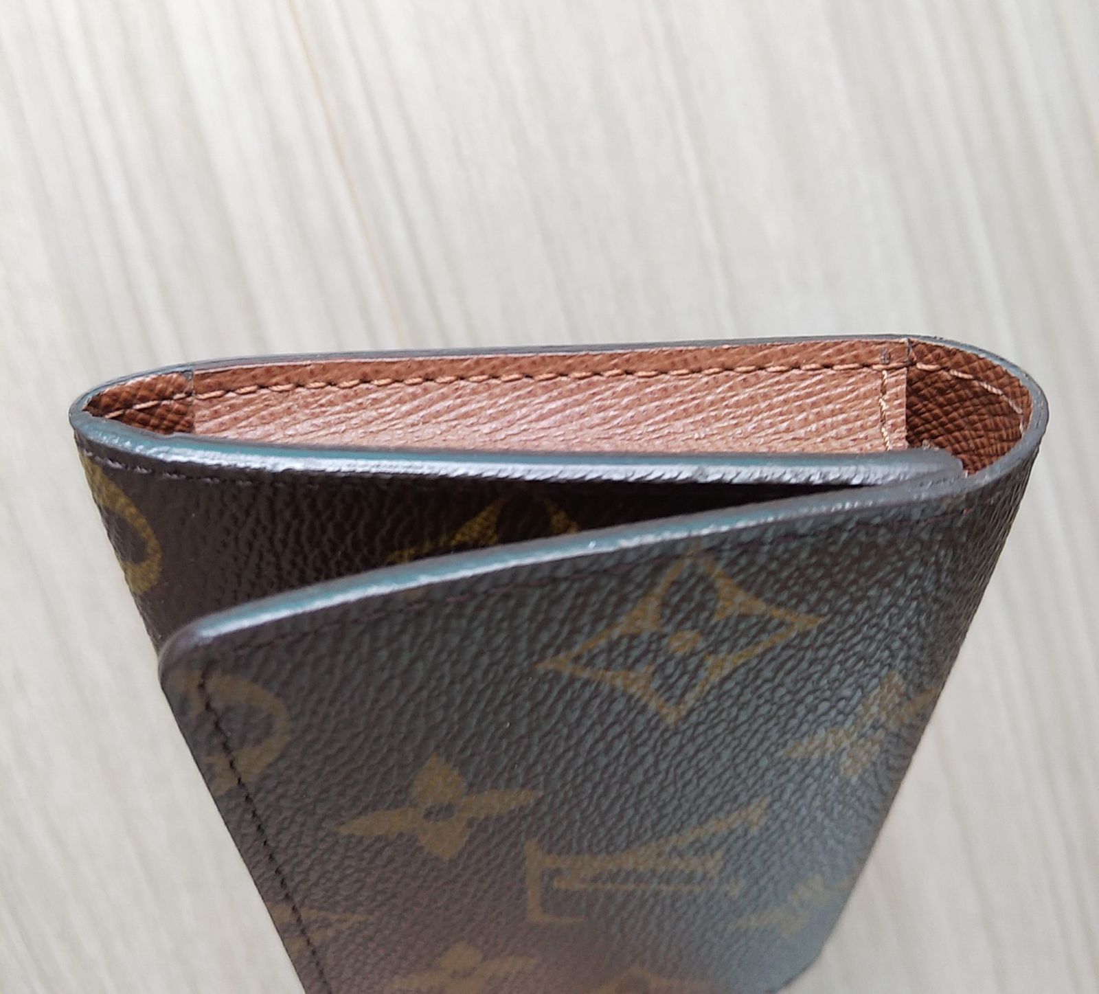 VUITTON