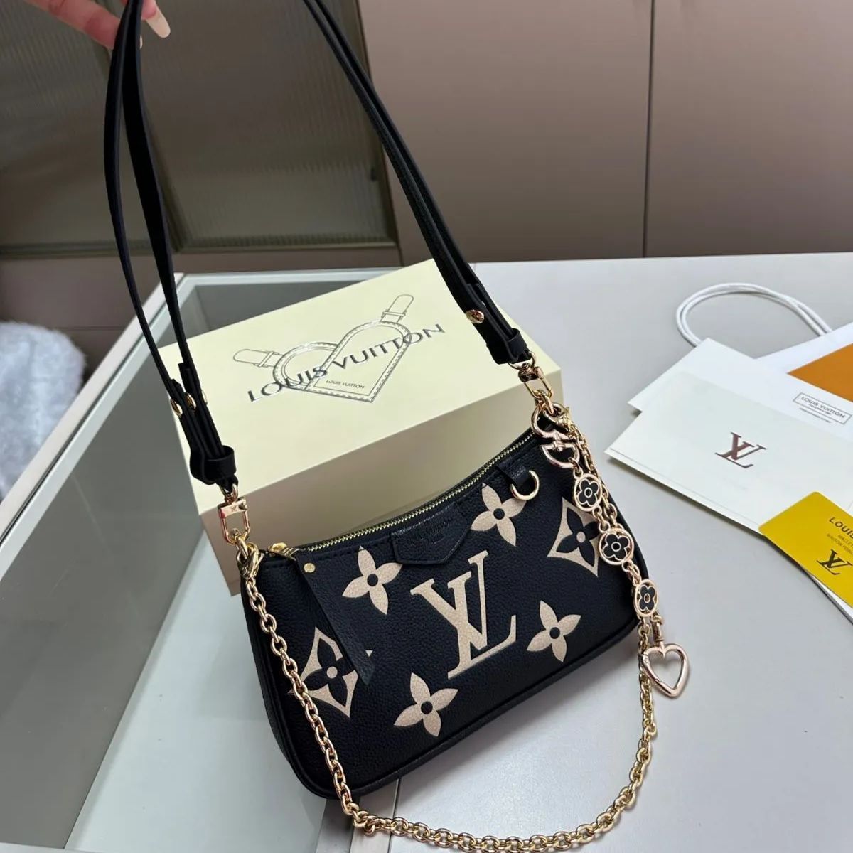 LOUIS VUITTON  マージャンバッグ  わきの下バッグ  ショルダーバッグ